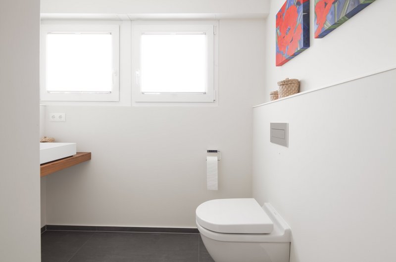 Helles Gäste-WC - Gäste-WC in hellen Tönen