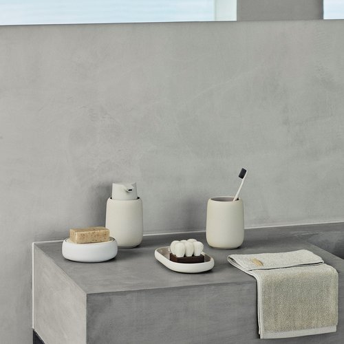 Bad- und Wohnaccessoires von blomus