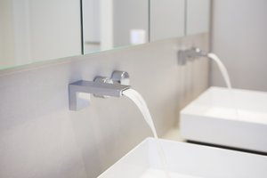 Smart Home im Bad - Technik trifft Purismus